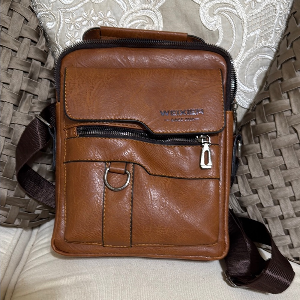 Weixier Brown Leather Crossbody Bag